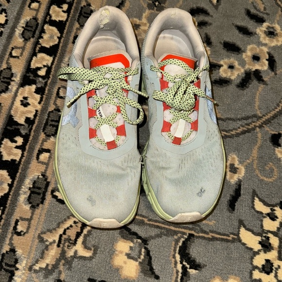 On Running Shoes - Cloudmonster women’s size 8.5